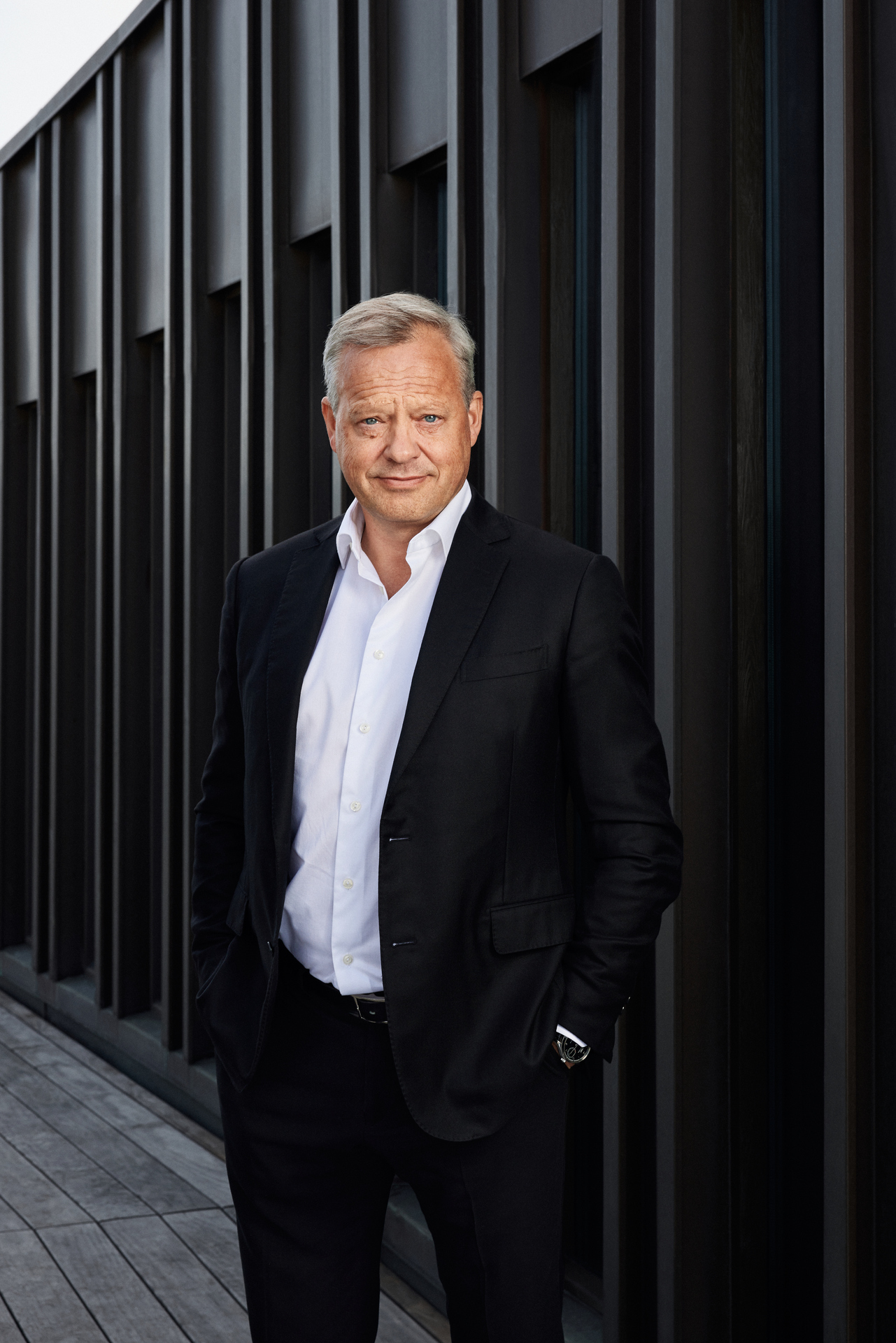 Stig L Beck